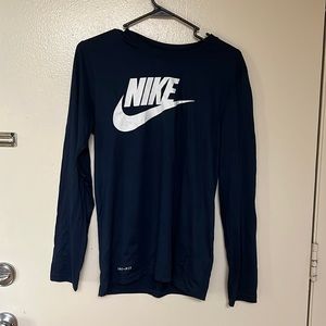🟢Nike long sleeve athletic tee🟢